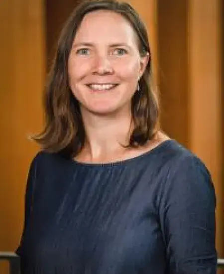 Olga Malkova Headshot